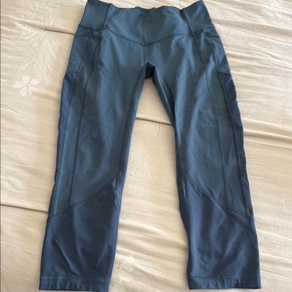 Lululemon Athletic crops